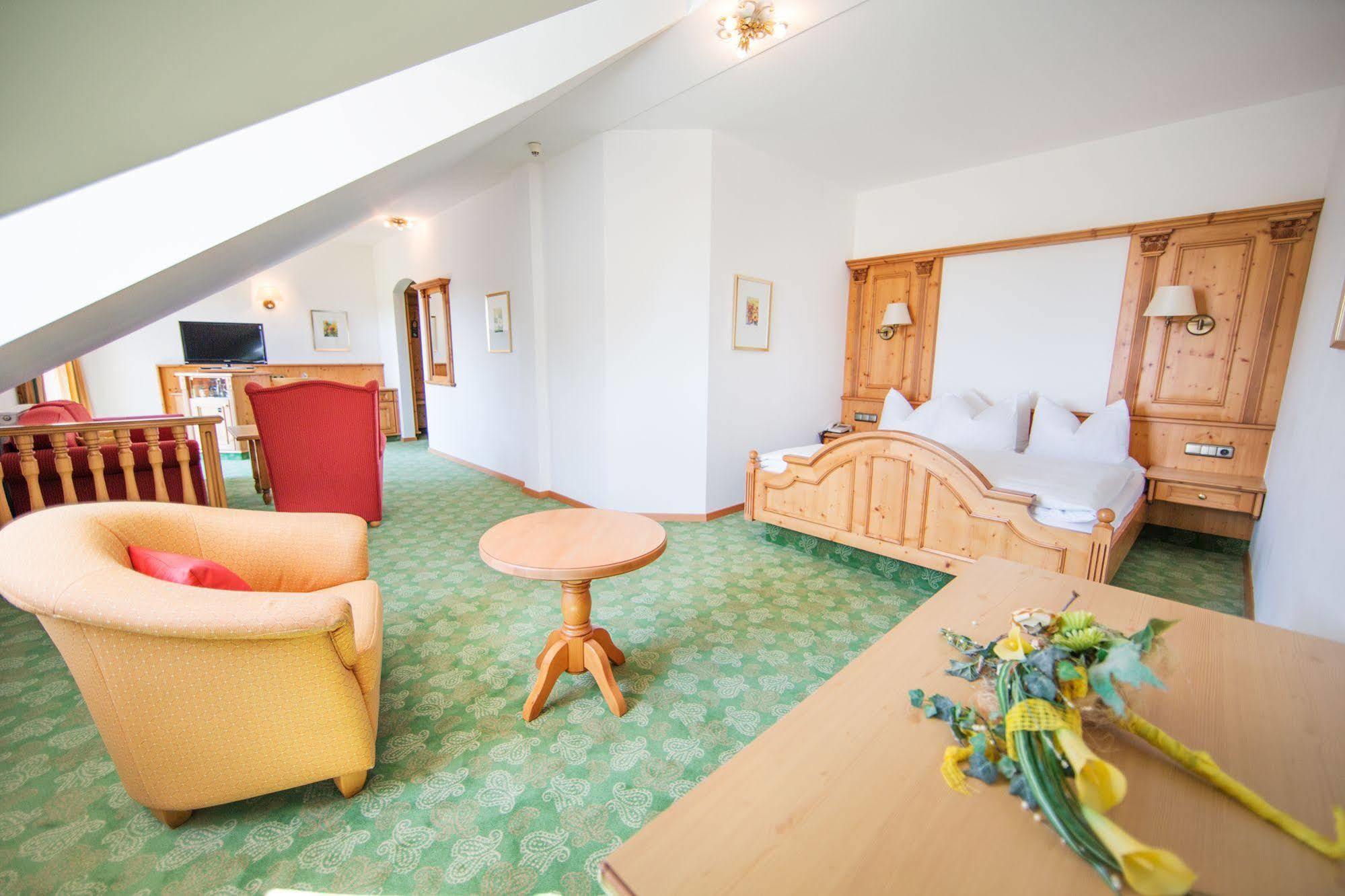 Glasl'S Landhotel Zorneding Extérieur photo